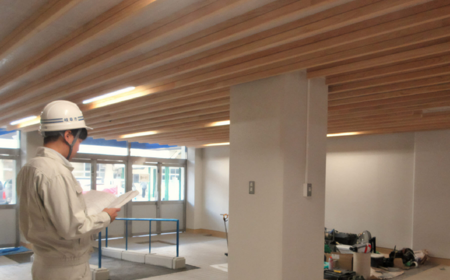 義務教育学校改修工事の様子