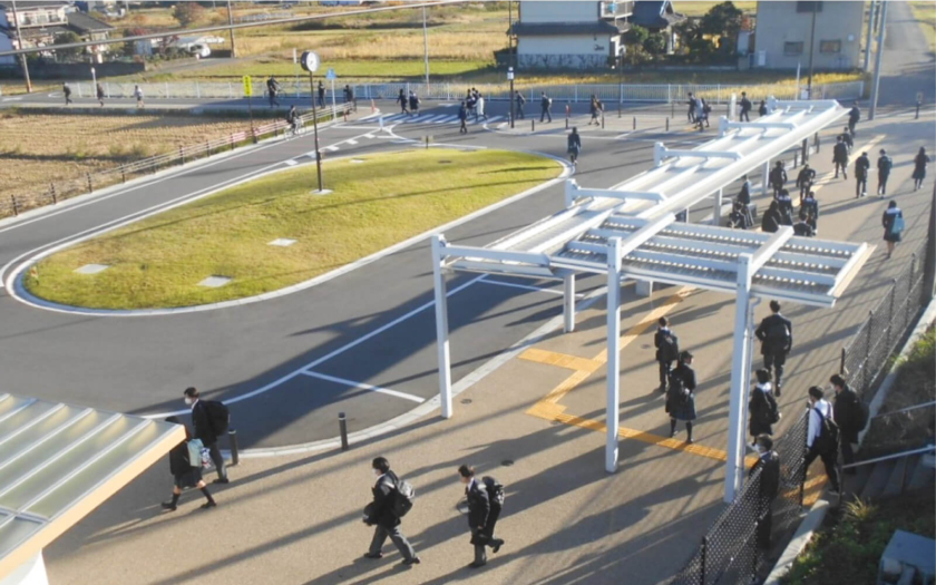 長森駅北口交通広場
